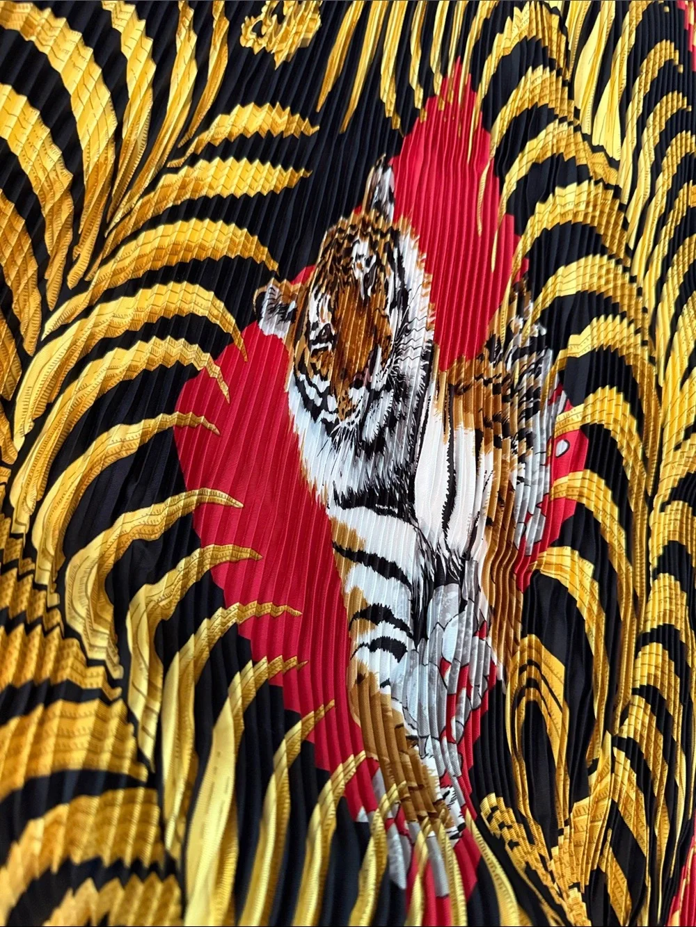 Hermes vintage 100% silk Tigre Royal scarf with box and ribbon